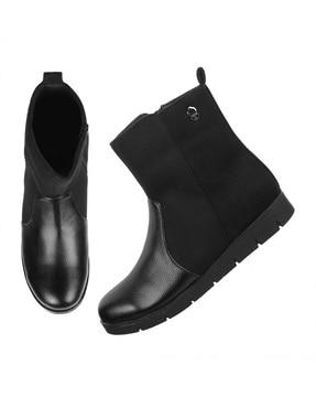 round-toe mid-calf length boots