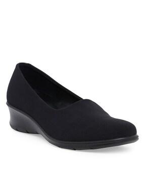 round-toe slip-on casual shoes