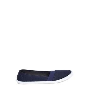 round-toe slip-on casual shoes