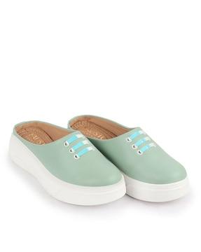 round-toe slip-on casual shoes