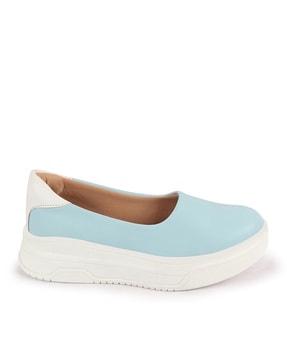 round-toe slip-on casual shoes