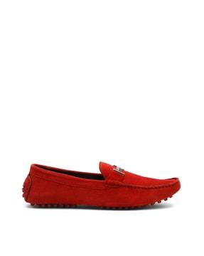 round-toe slip-on loafers with buckle accent