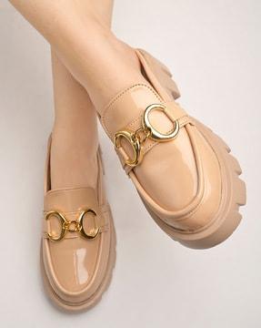 round-toe slip-on loafers with metal accent