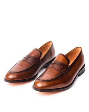 round-toe slip-on loafers