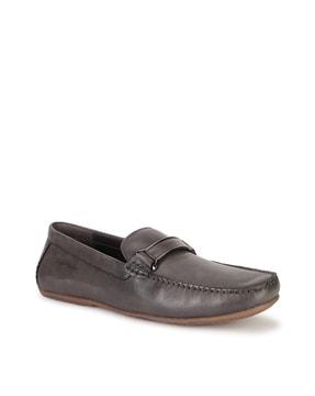 round-toe slip-on loafers