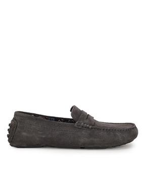 round-toe slip-on loafers