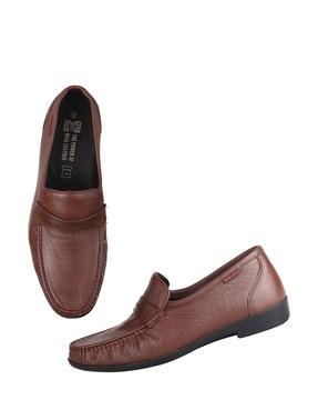 round-toe slip-on loafers