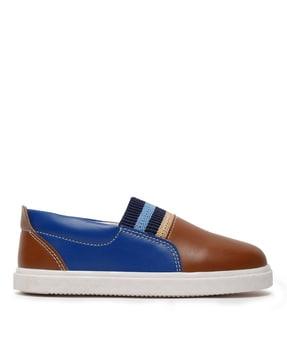round-toe slip-on loafers