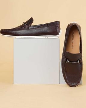 round-toe slip-on loafers