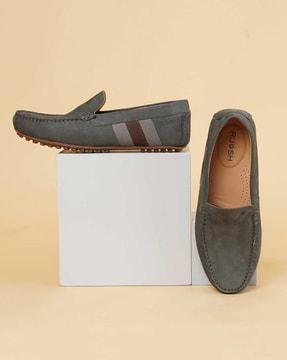 round-toe slip-on loafers