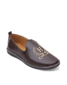 round-toe slip-on mocassins