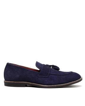 round-toe slip-on moccasins