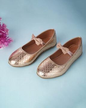 round-toe slip-on shoes with bow-accent