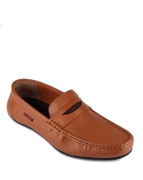 round-toe slip-on shoes