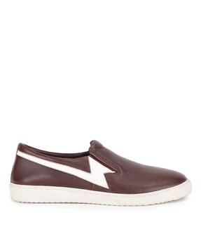 round-toe slip-on shoes