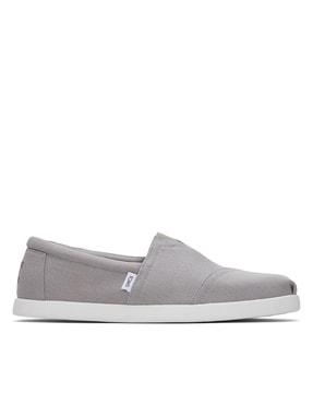 round-toe slip-on sneakers