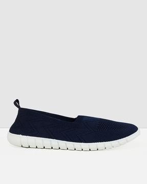 round-toe slip-on sports shoes