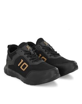 round toe sports shoes