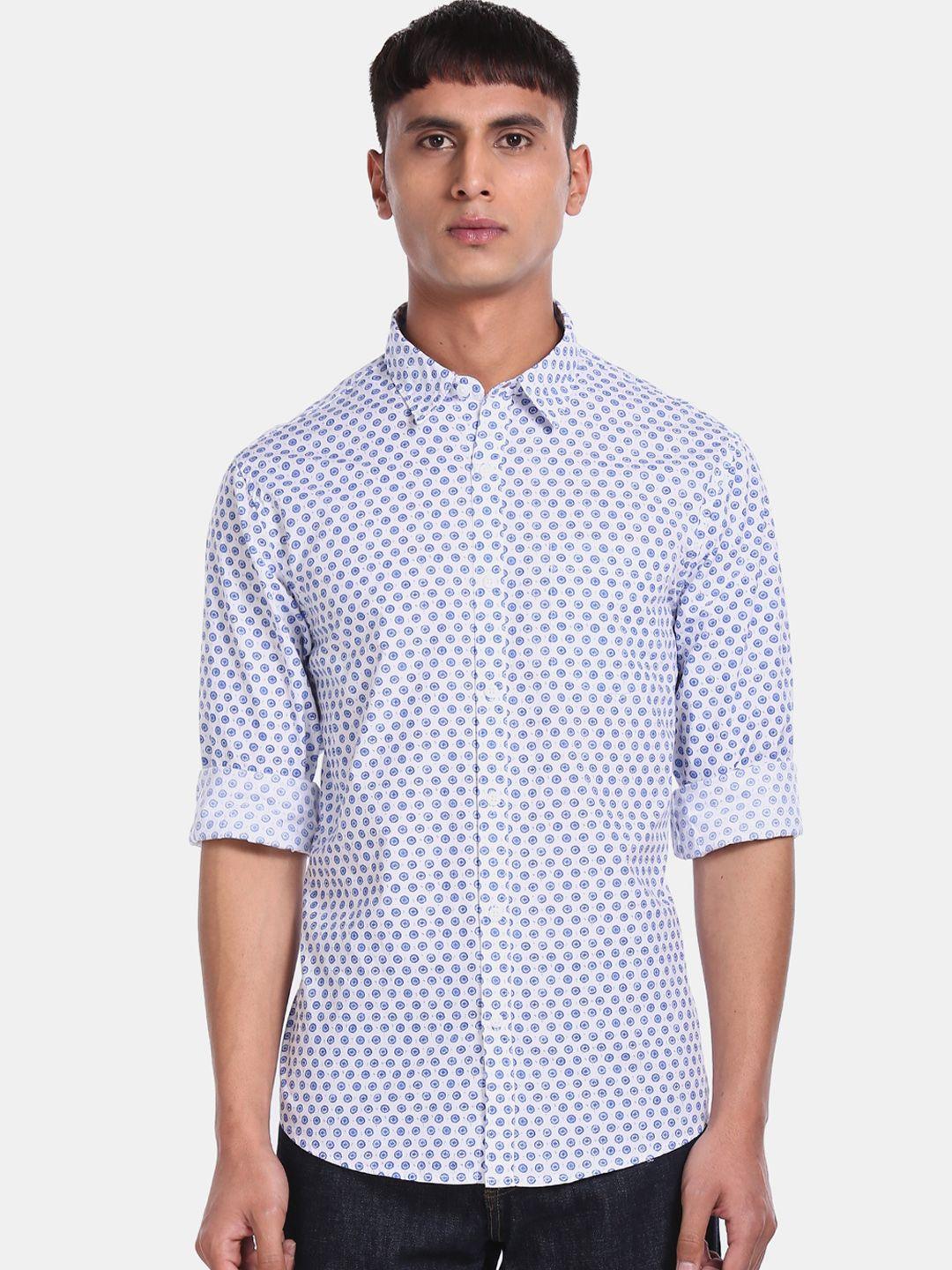 ruggers men white & blue regular fit printed cotton casual shirt