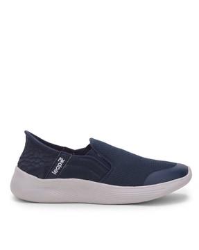 running slip-on sports shoes