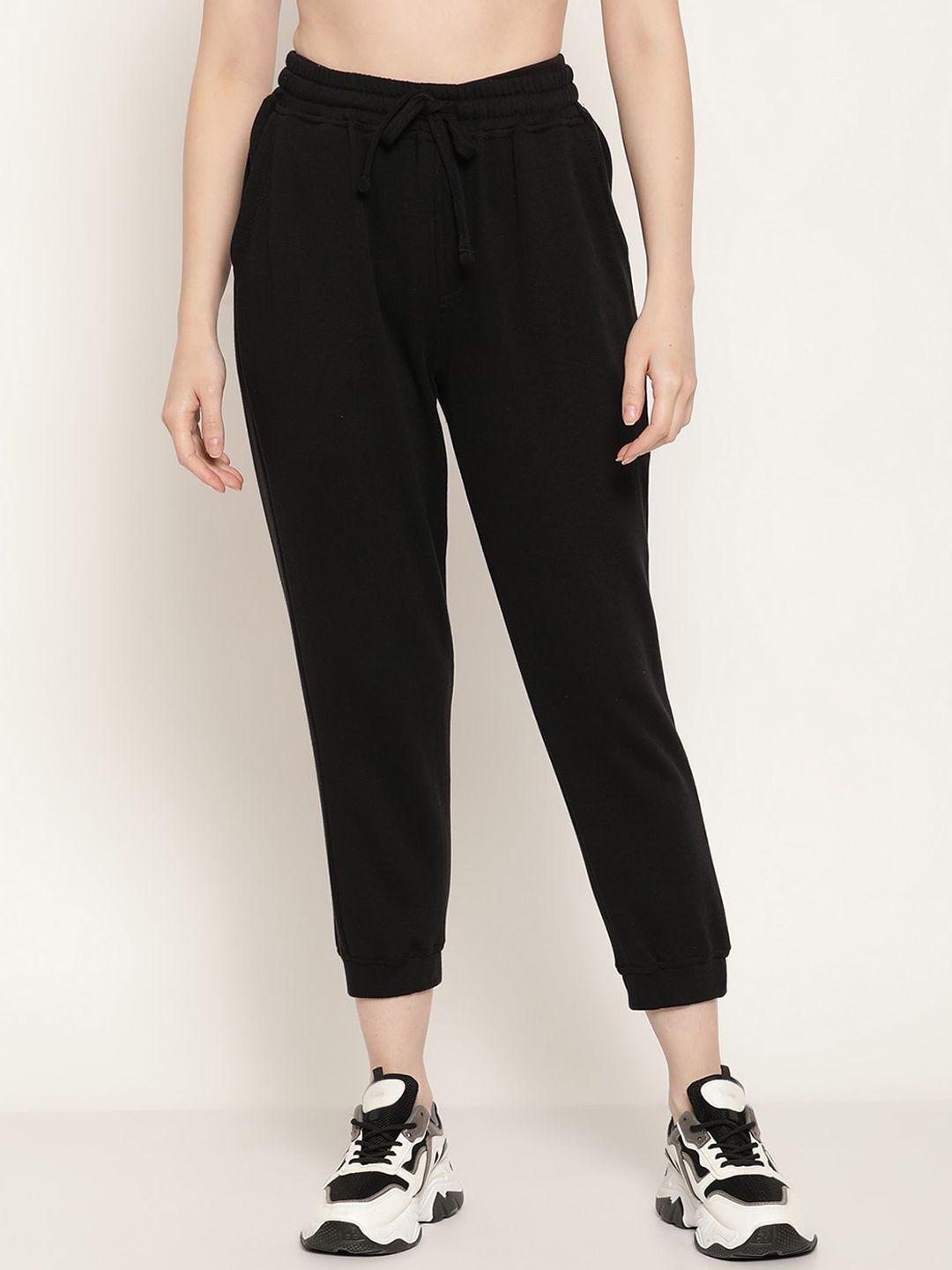 rute women black solid cotton jogger