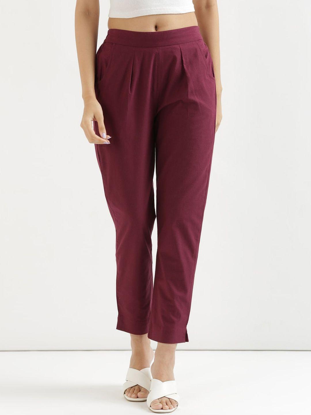 saadaa women mid-rise cropped cotton peg trousers