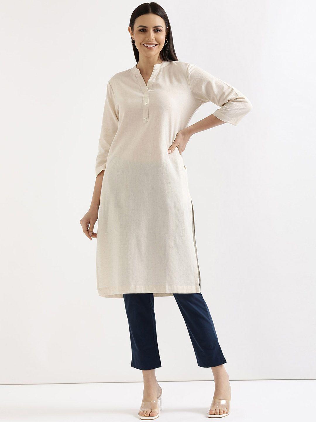 saadaa women off white kurta