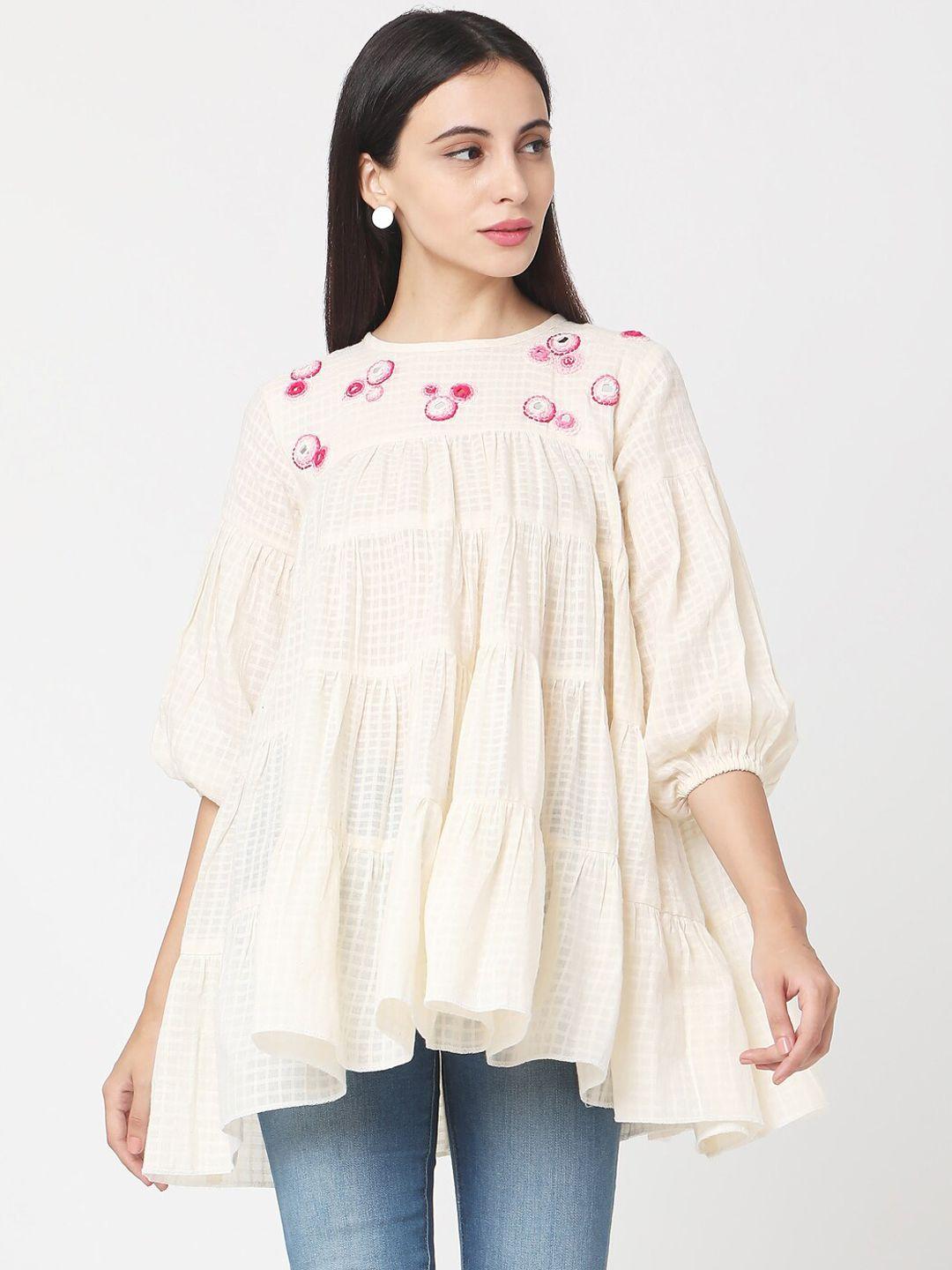 saanjh women off white & pink embroidered tunic