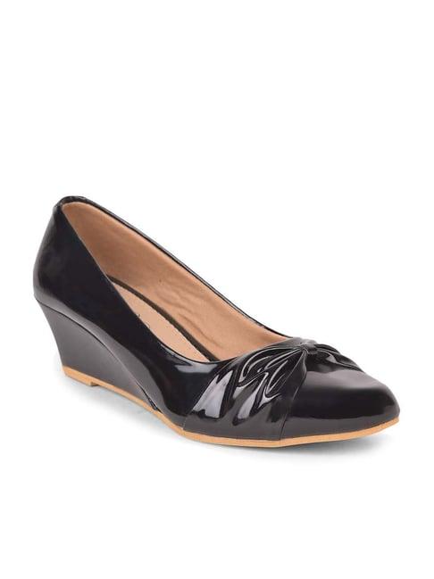 salario women's black wedge pumps