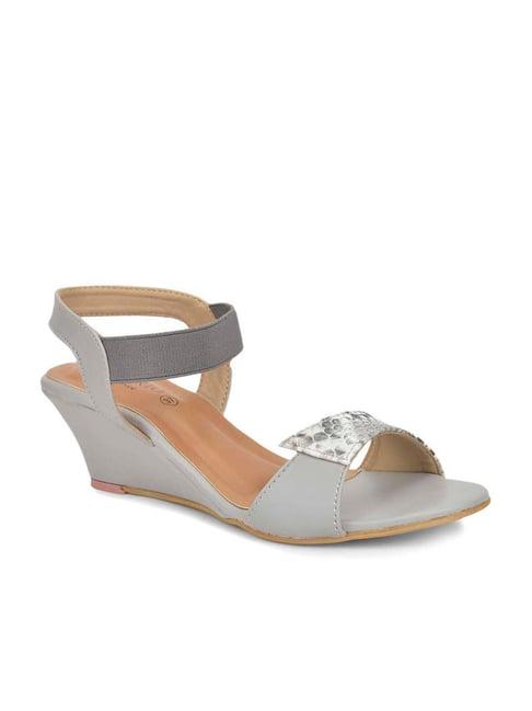 salario women's grey ankle strap wedges