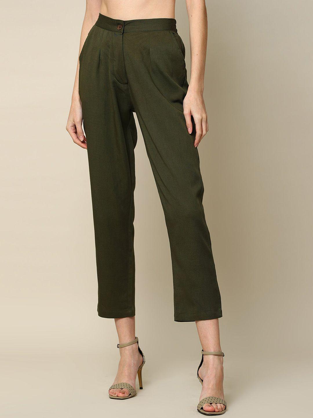 saltpetre women classic tapered fit pleated cropped trousers