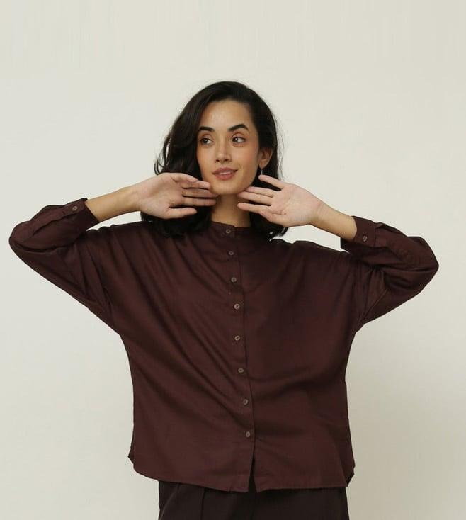 saltpetre brown summer essentials uncollared shirt