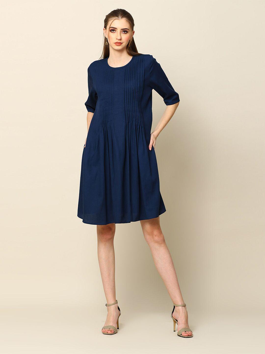 saltpetre round neck knee length pintuck dress