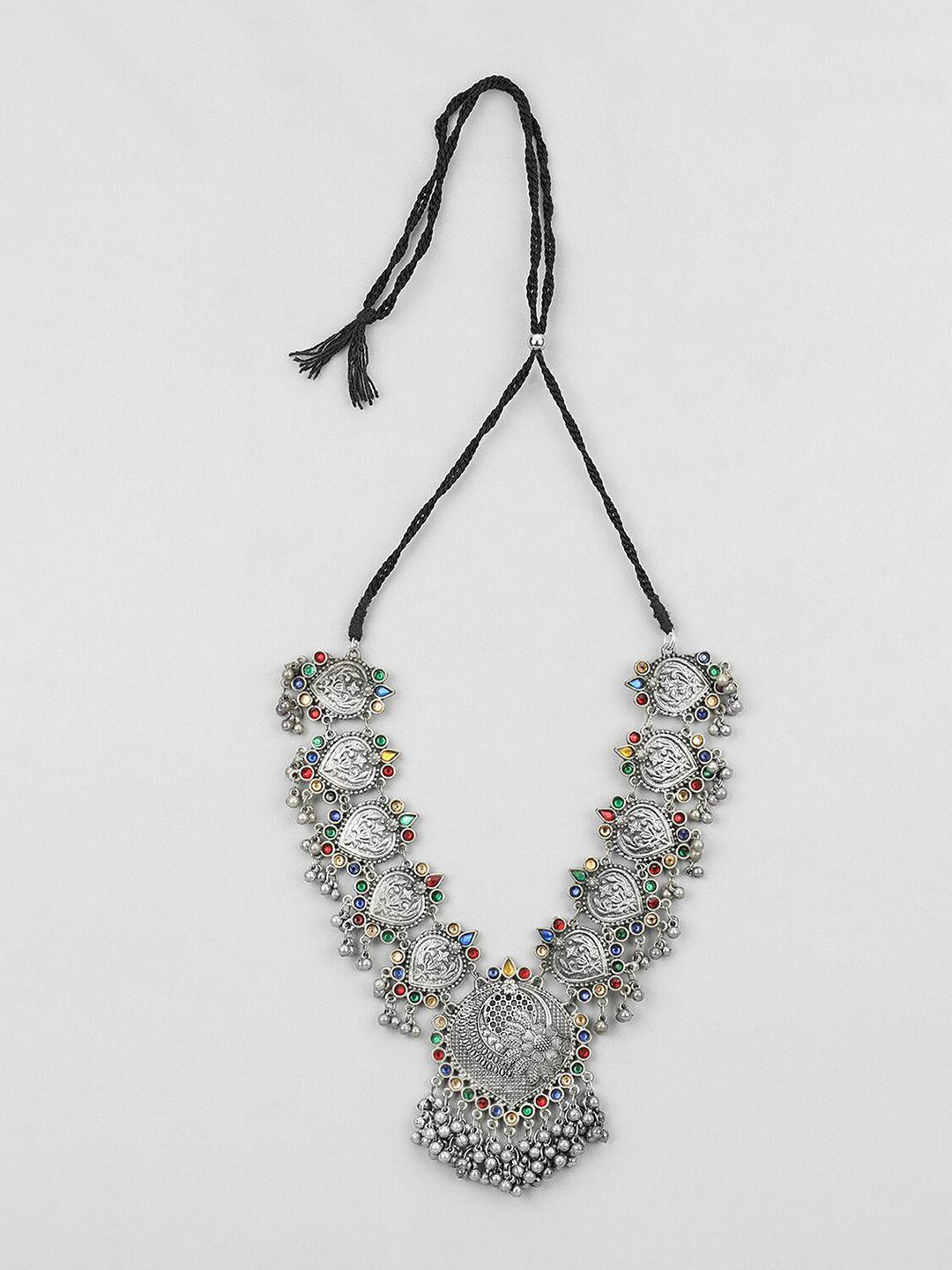samridhi dc silver-plated necklace