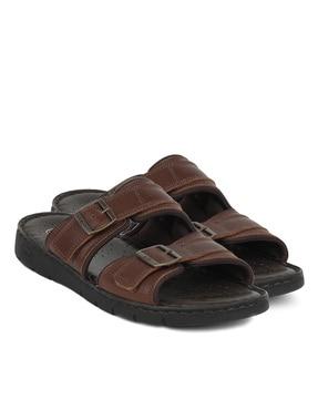 sandals with buckle fastening