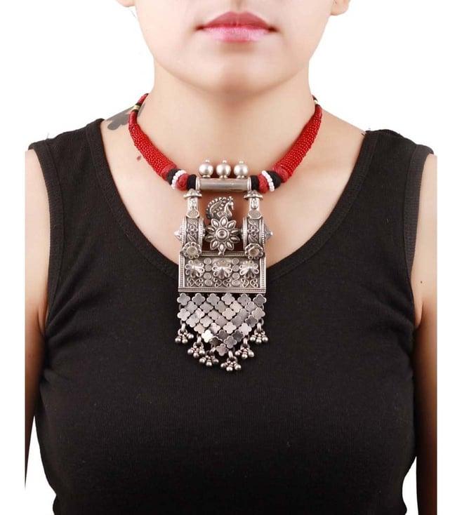 sangeeta boochra silver handcrafted engraved necklace with tessels