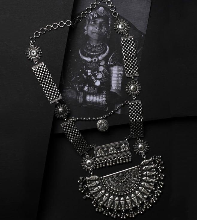 sangeeta boochra silver handcrafted engraved necklace