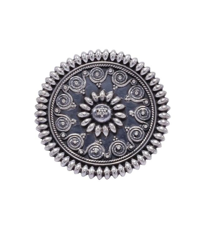 sangeeta boochra silver round floral design ring