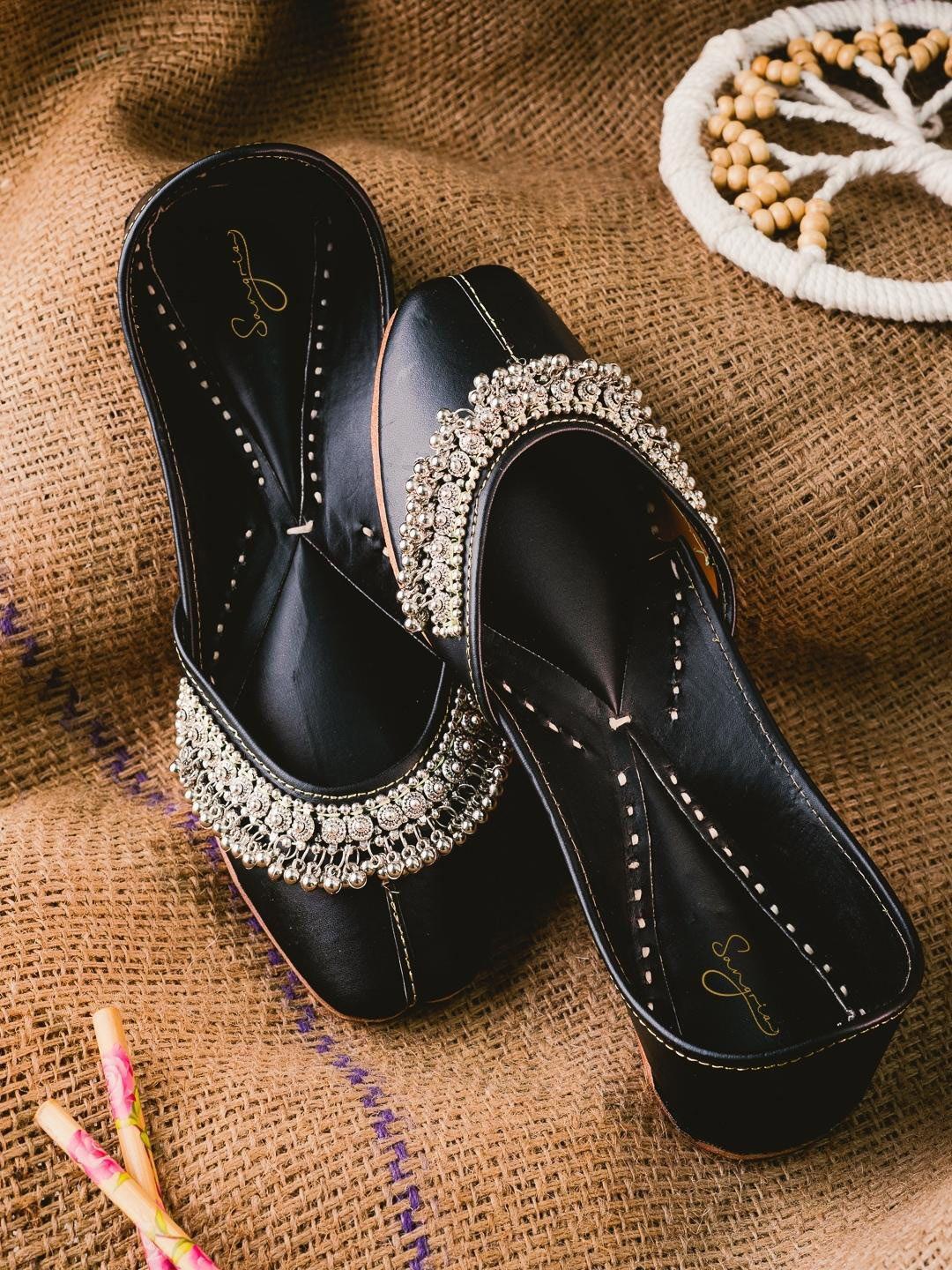 sangria black and silver-toned embellished leather mojaris