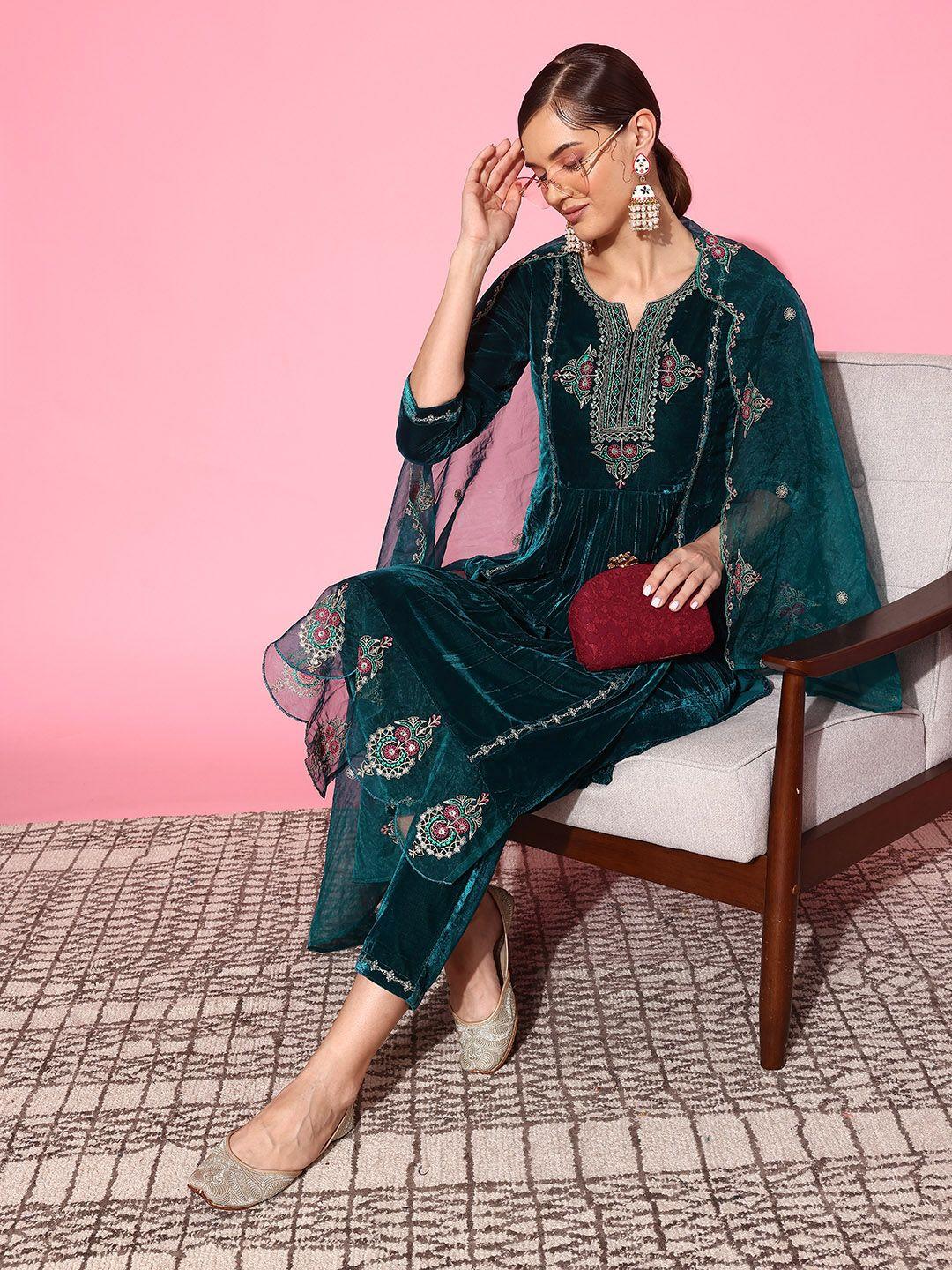 sangria ethnic motifs embroidered panelled thread work velvet kurta set