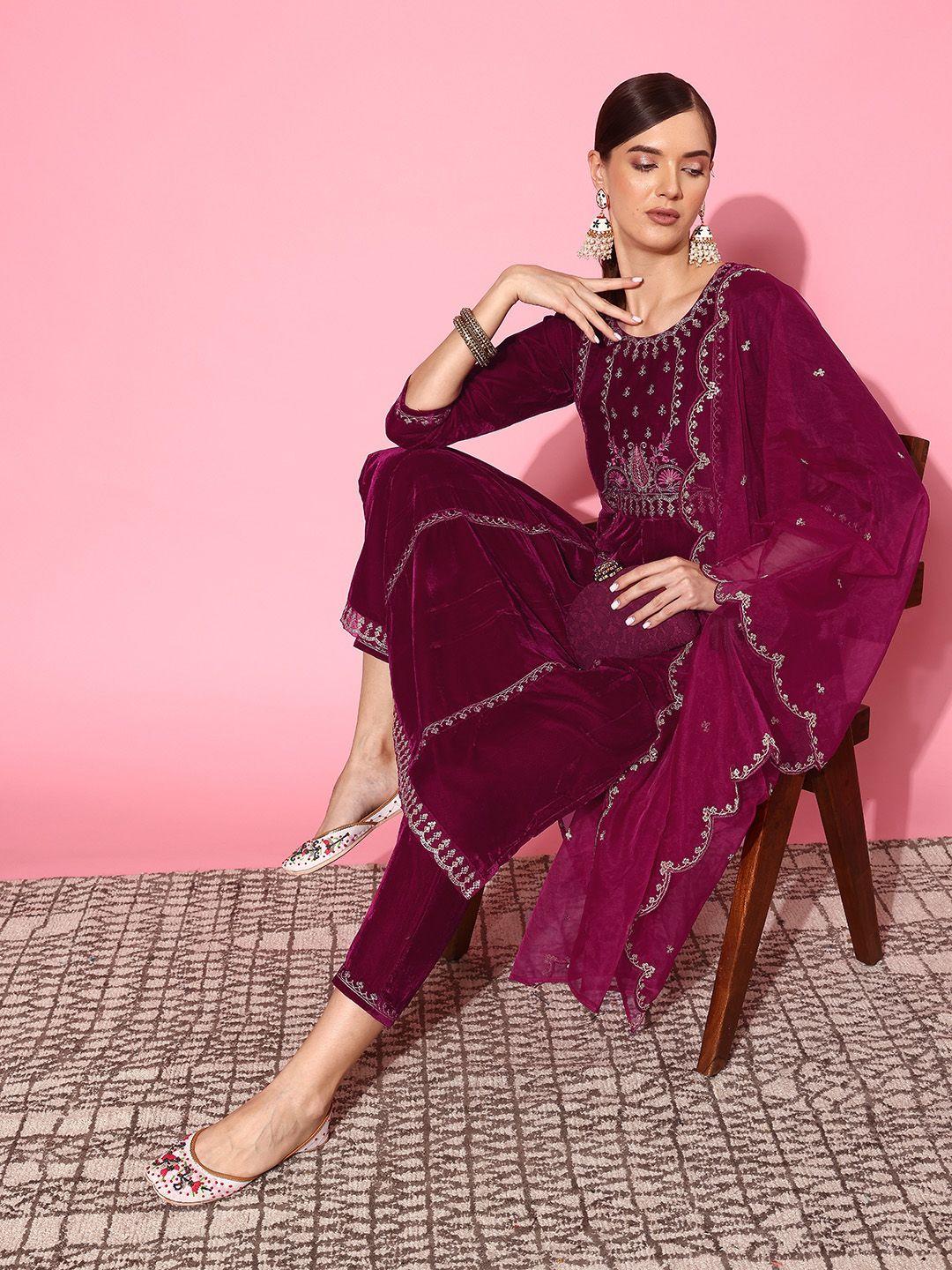 sangria ethnic motifs embroidered panelled thread work velvet kurta set