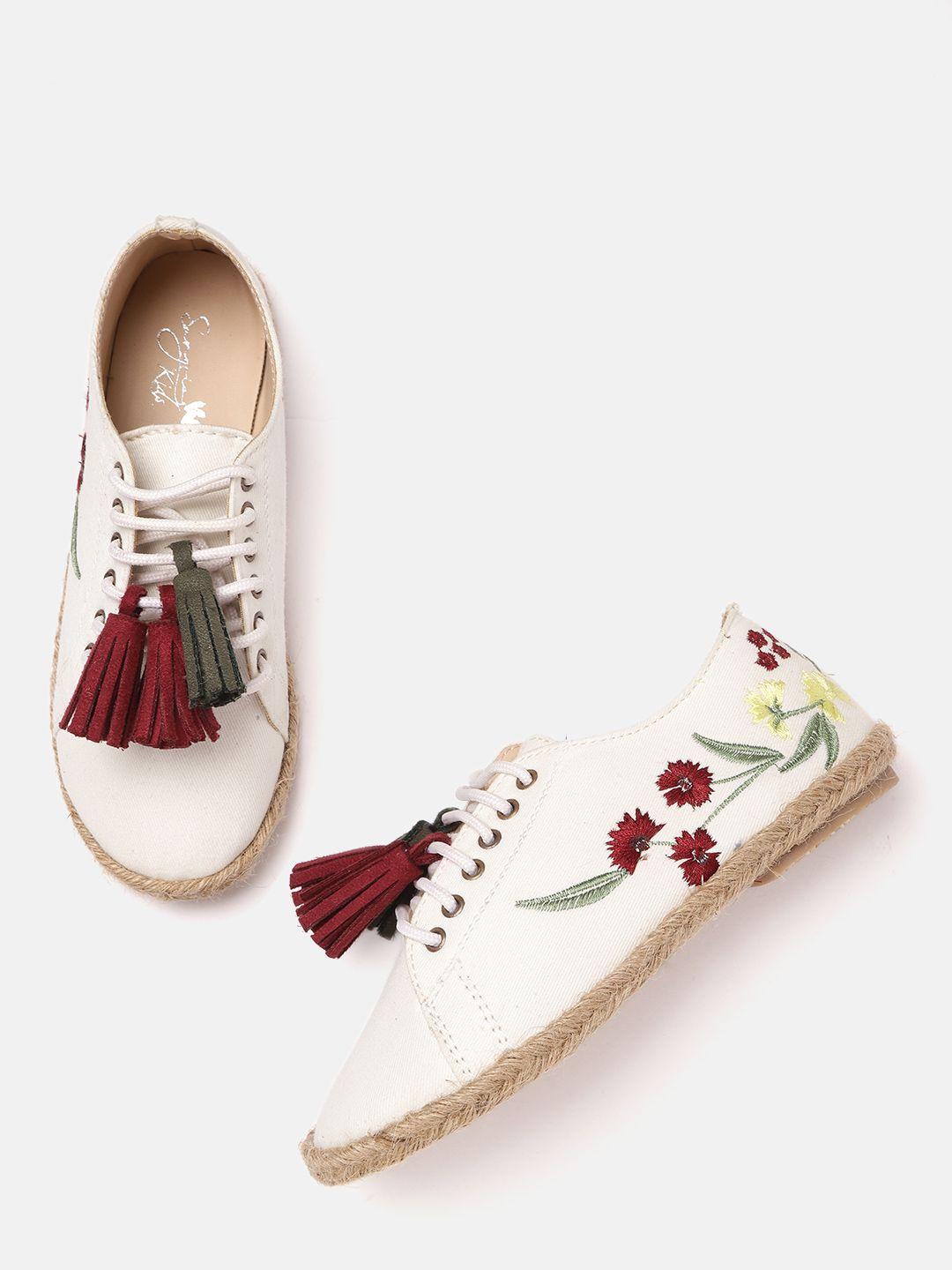 sangria girls white & maroon embroidered espadrilles with tasseled detail