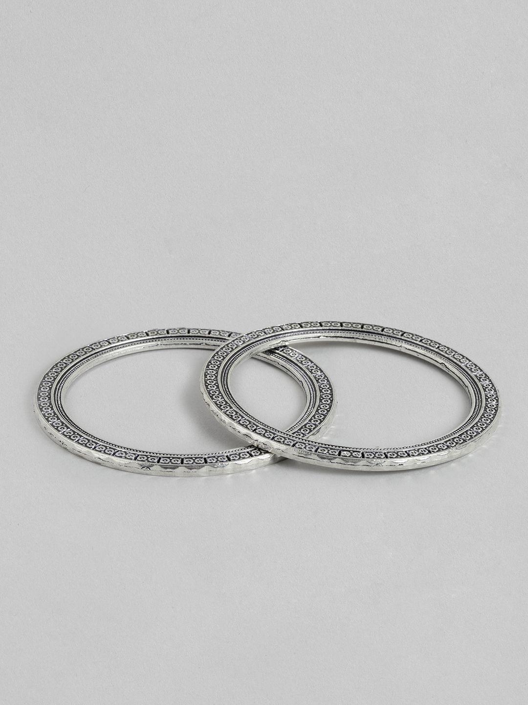 sangria set of 2 silver-plated oxidised bangles