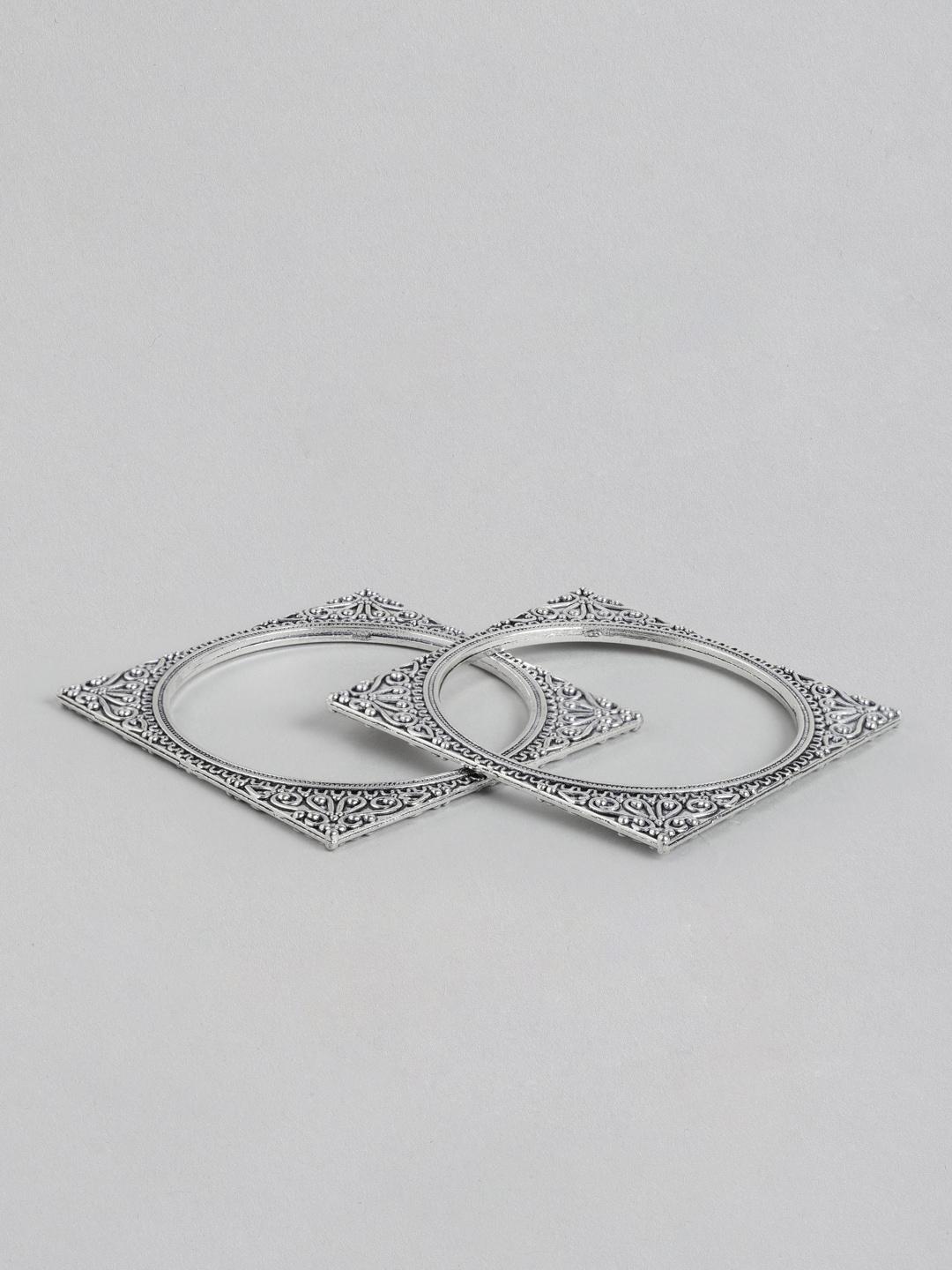 sangria set of 2 silver-plated oxidised square bangles
