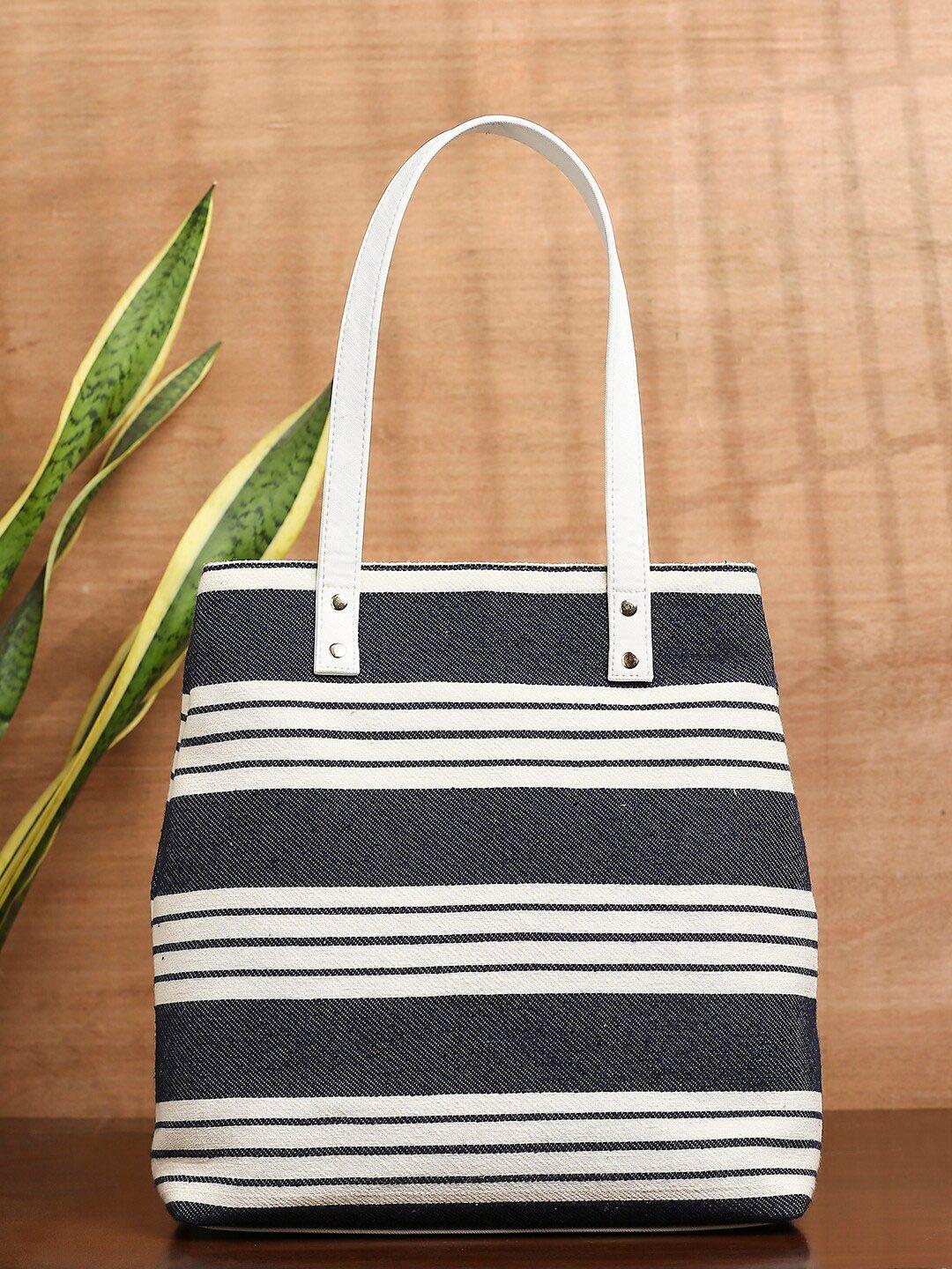 sangria striped handheld bag