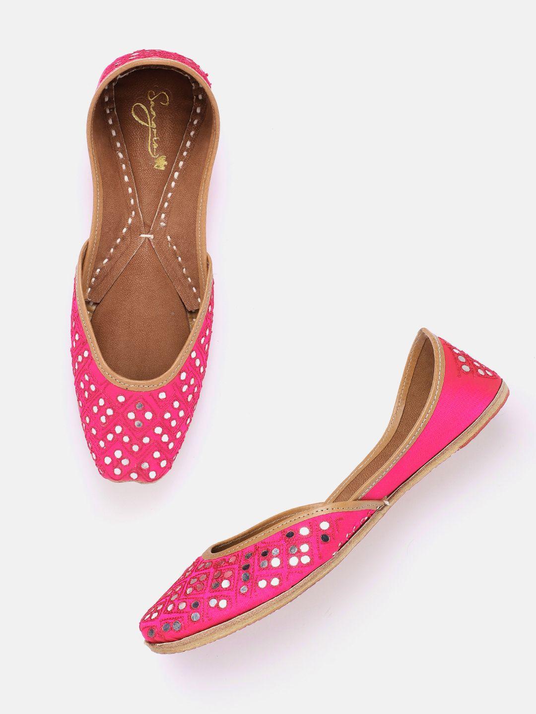 sangria women embellished ethnic mojaris