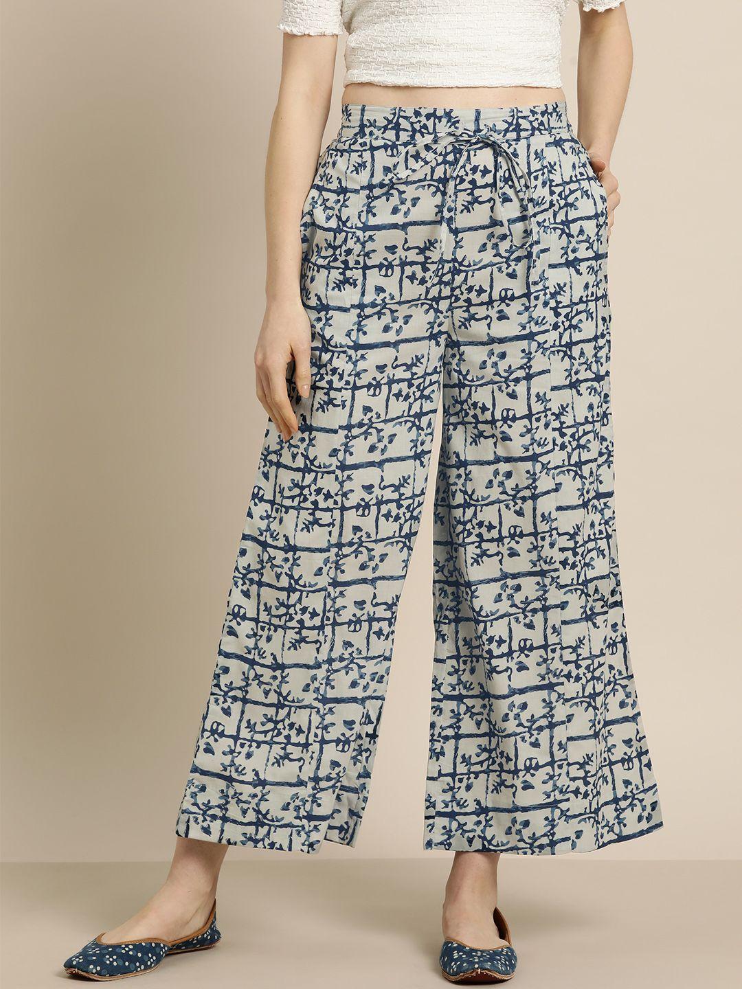 sangria women grey & navy blue printed straight palazzos