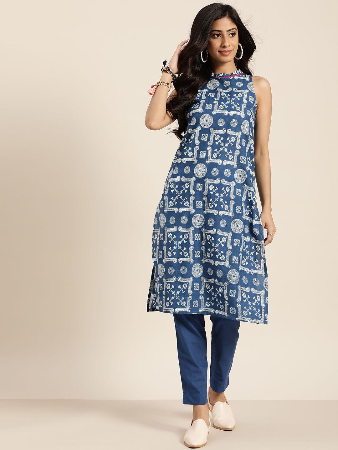 sangria women navy blue & off-white printed kurta with trousers