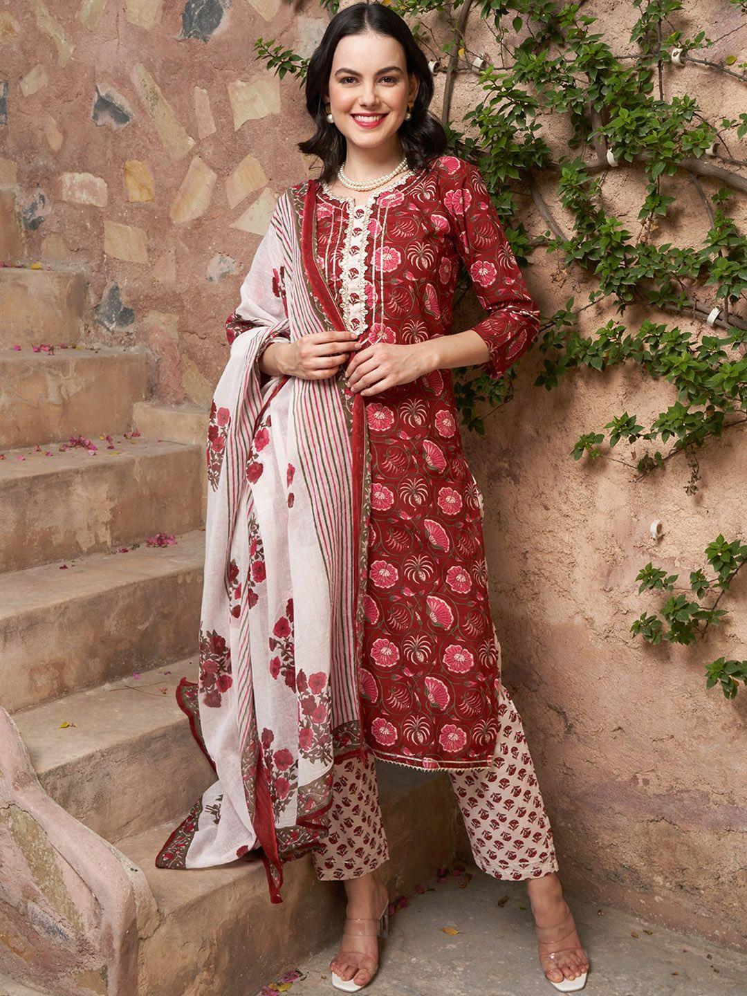 sangria women red ethnic motifs printed regular gotta patti pure cotton kurta with trousers & with dupatta