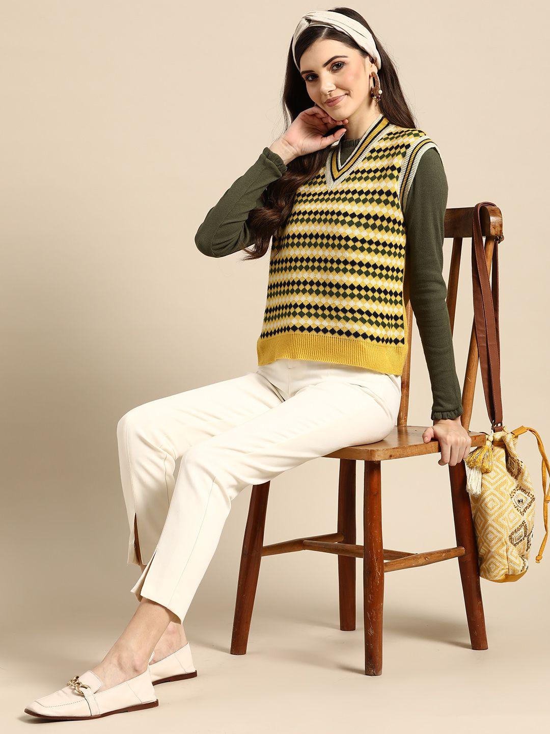 sangria women yellow & black printed sweater vest